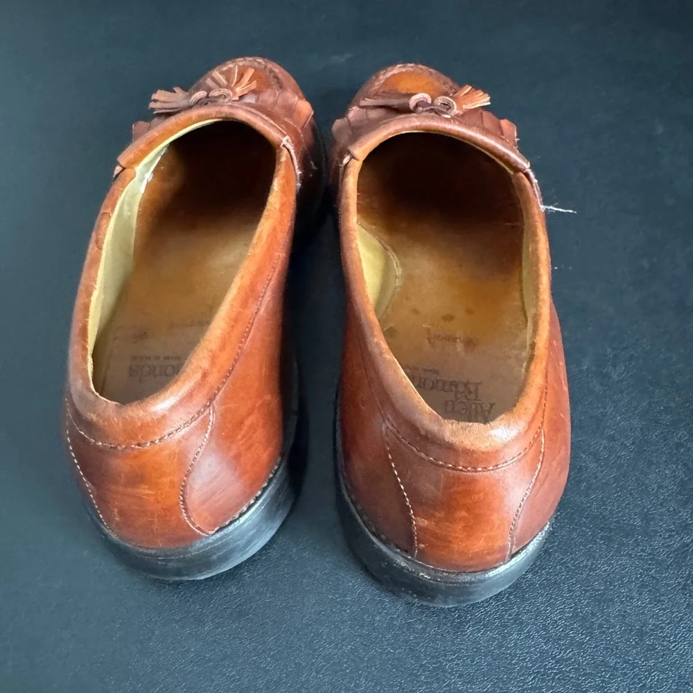 Allen Edmonds Newport Tassel Loafers Men's Brown Leather Size 8.5D Classic Style